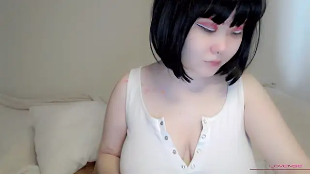 tsunade chan online show from October 13, 5:20 am