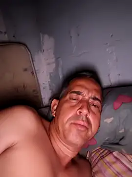 Snapshot of Thelinces50 chatting on October 23, 3:16 am Thelinces50 online show from October 23, 3:16 am