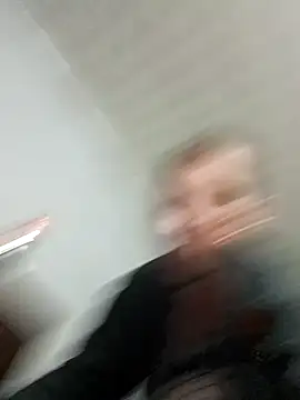 Snapshot of Johan199118 chatting on November 18, 8:01 pm Johan199118 online show from November 18, 8:01 pm