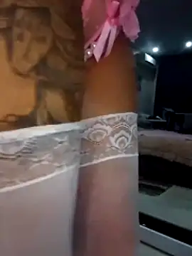 KissMiSveet online show from November 11, 4:13 pm