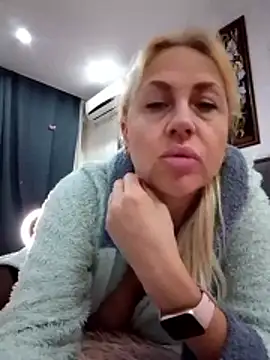 KissMiSveet online show from January 31, 7:12 pm