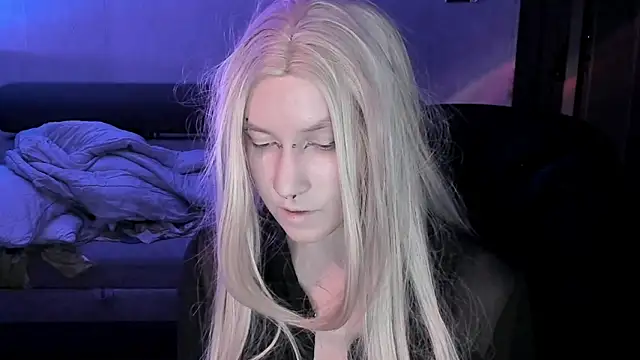 Snapshot of Akira-ivy chatting on February 10, 3:00 pm Akira-ivy online show from February 10, 3:00 pm