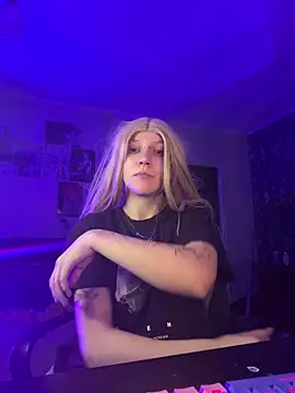 Snapshot of Akira-ivy chatting on September 21, 9:20 pm Akira-ivy online show from September 21, 9:20 pm