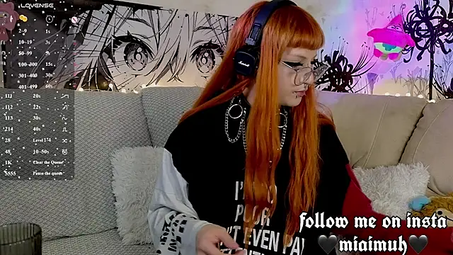 mia  yui online show from May 8, 9:51 pm