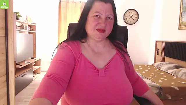 KendraSecrets online show from April 18, 11:23 am