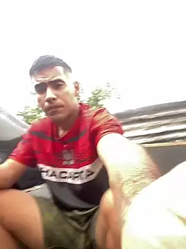 Emabracamonte95 online show from March 14, 8:15 pm