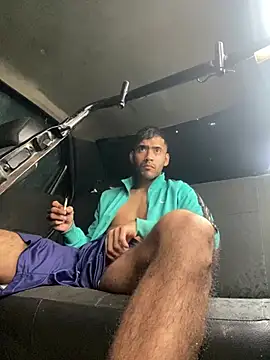 Emabracamonte95 online show from August 1, 1:20 pm