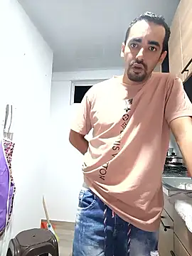 stivenlujan69 online show from January 12, 3:13 am