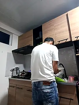 stivenlujan69 online show from November 30, 1:28 am