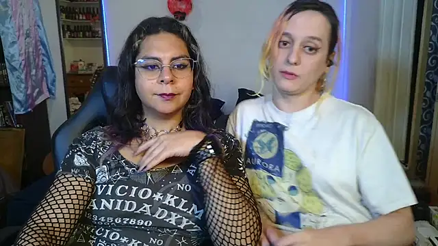 Snapshot of Alani_TransGirl chatting on November 11, 2:06 am Alani TransGirl online show from November 11, 2:06 am