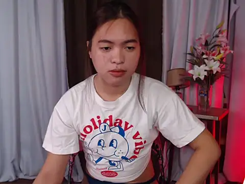 Snapshot of miss_ella28 chatting on September 14, 10:54 pm miss ella28 online show from September 14, 10:54 pm