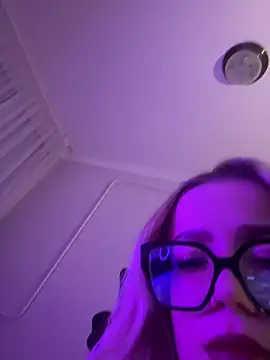 marnemzavar444 online show from February 21, 12:12 am