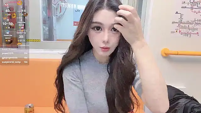 Snapshot of za-02605 chatting on October 25, 2:17 pm za-02605 online show from October 25, 2:17 pm