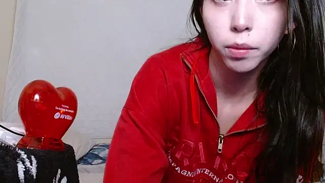 Snapshot of Rachel070 chatting on July 3, 7:42 pm Rachel070 online show from July 3, 7:42 pm