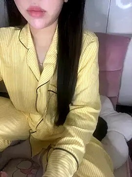 RubyBerry online show from November 19, 6:02 am