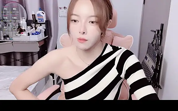 AmyySC online show from October 28, 3:00 pm