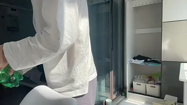 Snapshot of cily chatting on February 4, 4:18 am cily online show from February 4, 4:18 am