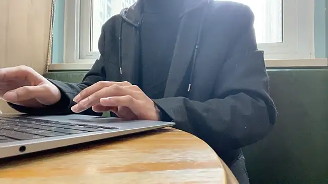 Snapshot of cily chatting on January 18, 6:50 am cily online show from January 18, 6:50 am