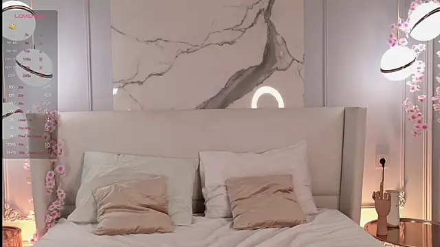 AdoraCortes online show from November 14, 5:11 am