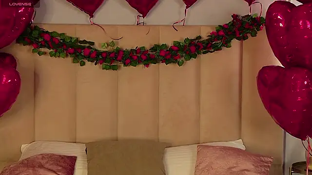 AdoraCortes online show from February 14, 5:07 am