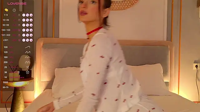 AdoraCortes online show from November 15, 5:11 am