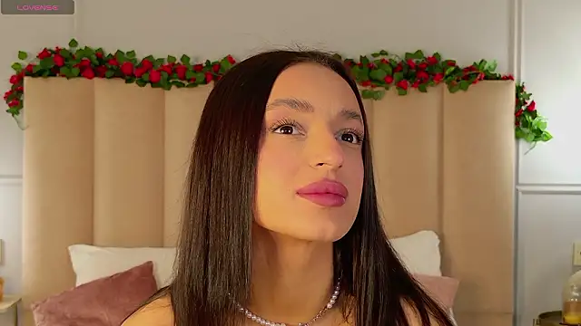 AdoraCortes online show from February 6, 5:03 am