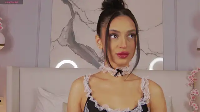 AdoraCortes online show from October 12, 5:09 am