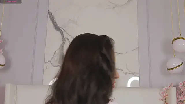 AdoraCortes online show from October 11, 5:08 am