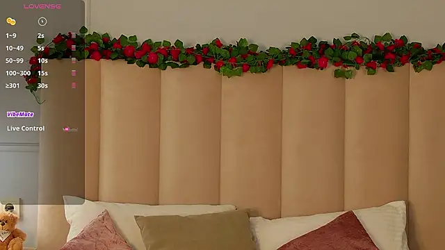 AdoraCortes online show from February 8, 7:06 am