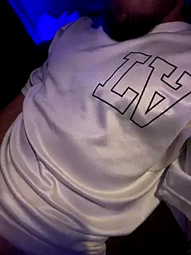 MikeFake online show from November 10, 5:51 pm