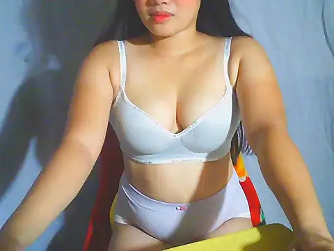 Katie Winslet online show from March 15, 5:47 am