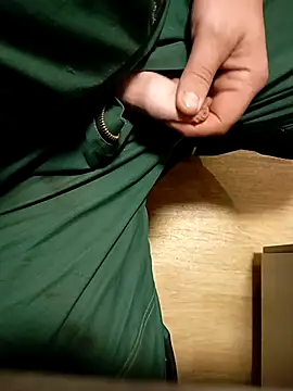 fickfreund019 online show from October 30, 4:55 am