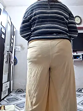 SIMIHOT online show from December 21, 3:25 pm