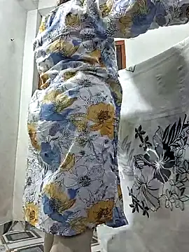 SIMIHOT online show from October 18, 3:25 pm