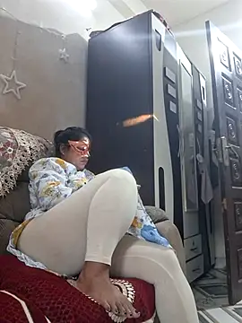 SIMIHOT online show from November 11, 9:59 am