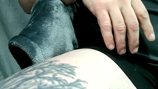 Snapshot of 2playforeplay chatting on January 12, 6:31 am 2playforeplay online show from January 12, 6:31 am