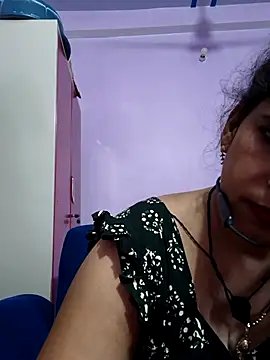 Snapshot of Sonalihot_ chatting on June 19, 4:29 am Sonalihot online show from June 19, 4:29 am