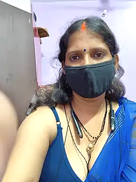 Sonalihot  online show from April 18, 6:10 pm