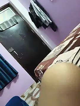 Snapshot of Sonalihot_ chatting on June 23, 7:28 am Sonalihot online show from June 23, 7:28 am