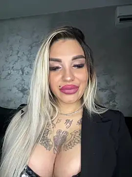 Princess-Jasmine07 online show from December 15, 2:56 pm