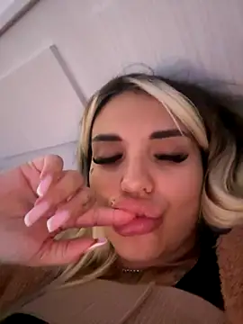 Princess-Jasmine07 online show from October 21, 12:37 pm