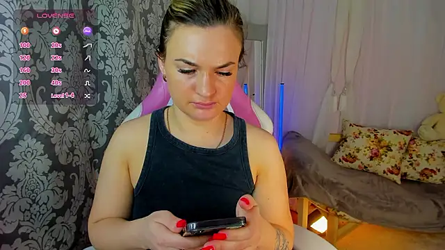 Marie Ellie online show from March 25, 2:01 am