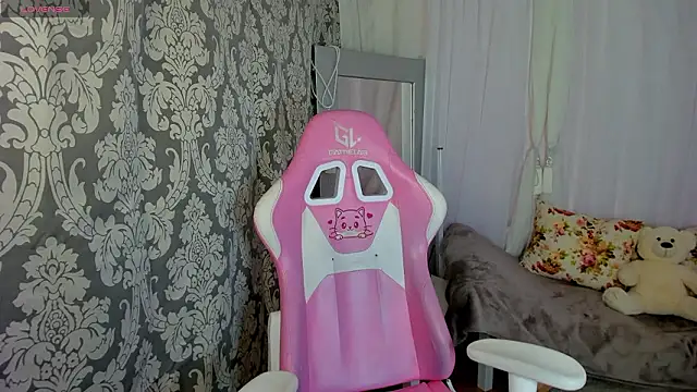 Marie Ellie online show from March 27, 1:36 am