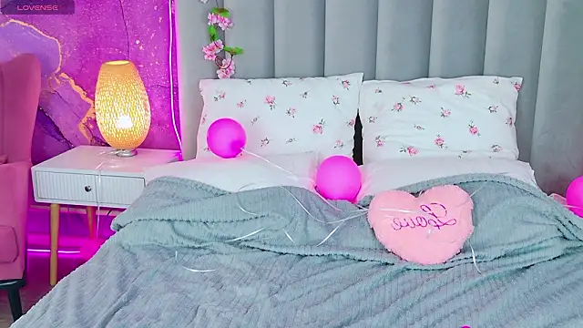 Moon  Bunny online show from February 14, 5:46 pm