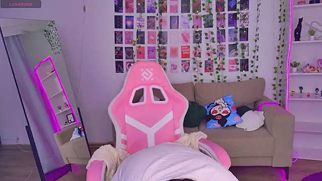 Moon  Bunny online show from April 15, 3:16 pm