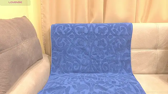 onebigkisss online show from May 13, 8:54 am