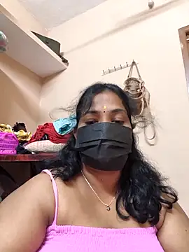 Snapshot of Tamil_Mithra chatting on October 30, 4:37 pm Tamil Mithra online show from October 30, 4:37 pm