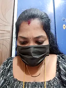 Snapshot of Tamil_Mithra chatting on December 17, 4:39 am Tamil Mithra online show from December 17, 4:39 am