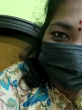 Snapshot of Tamil_Mithra chatting on February 24, 7:42 am Tamil Mithra online show from February 24, 7:42 am