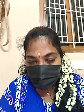 Snapshot of Tamil_Mithra chatting on November 4, 3:49 pm Tamil Mithra online show from November 4, 3:49 pm